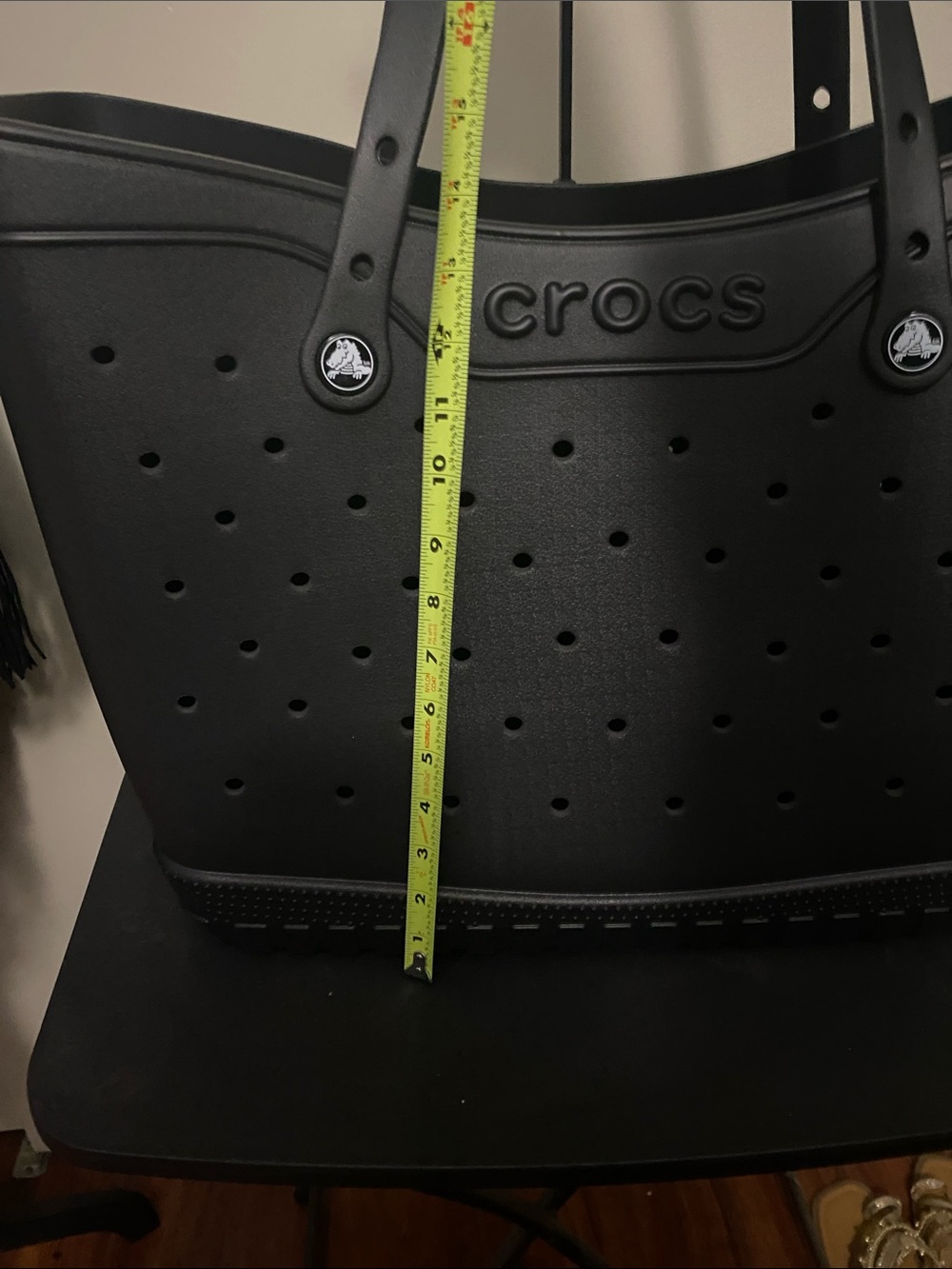 CROCS Large Black Perforated Tote - Picture 11 of 11